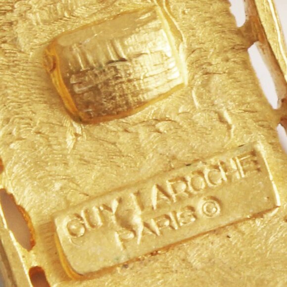 Guy Laroche Paris Earrings Vintage Clip On Egyptian Revival 3 Birds Retro - Picture 8 of 8